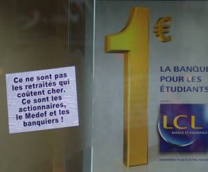 ASCII   Manifestation contre le projet de r�forme des retraites � Vannes.